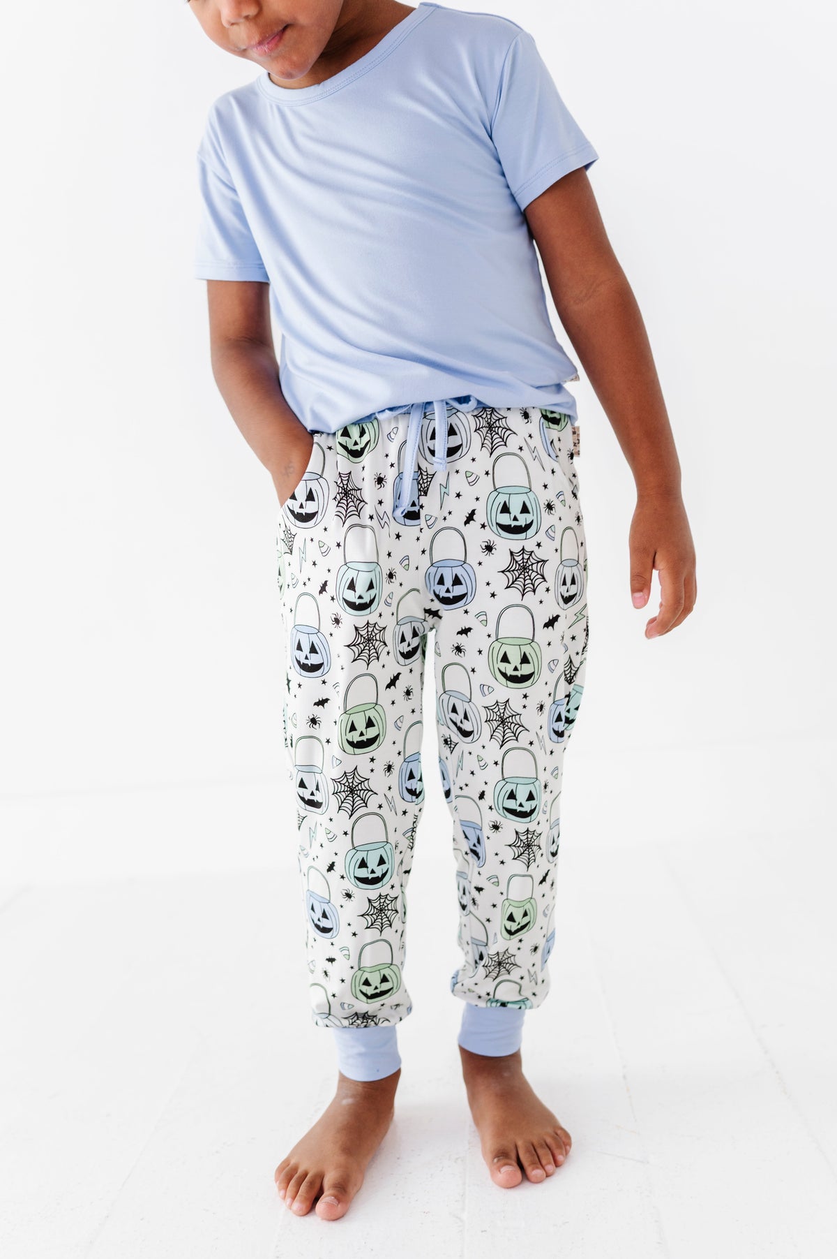 Boo Crew Jogger Set (EST SHIP TIME 1-2 WEEK)